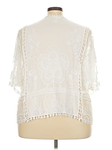 Kindred 3/4 Sleeve Blouse (view 2)