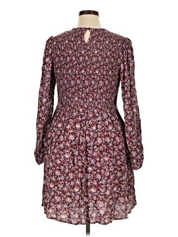 Old Navy Casual Dress (view 2)