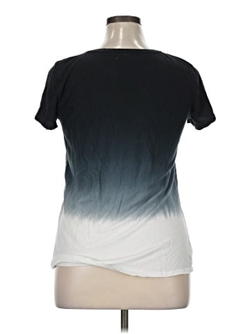 Maurices Short Sleeve T-Shirt (view 2)