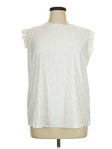 Betsey's Boutique Shop Sleeveless Blouse (view 1)