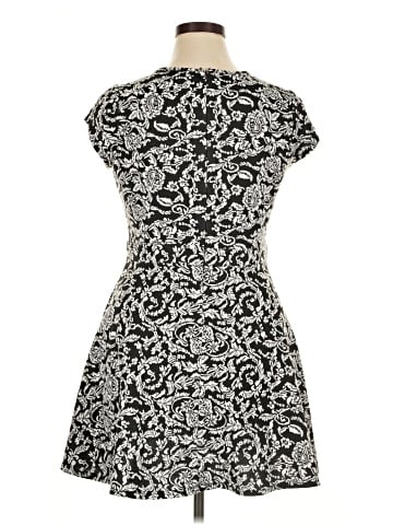 Xhilaration Cocktail Dress (view 2)