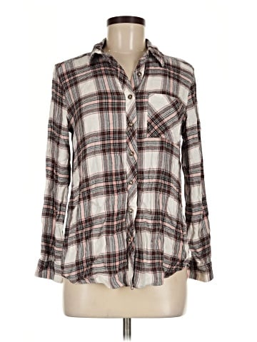 Maurices Long Sleeve Button-Down Shirt (view 1)