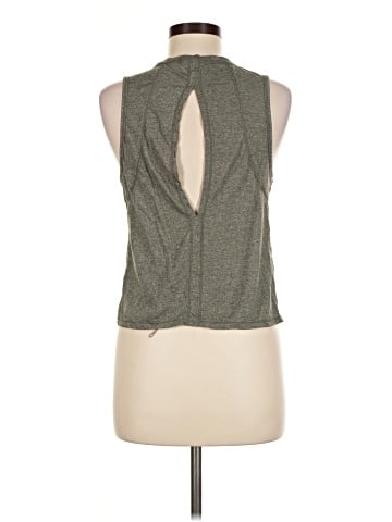 Reebok Sleeveless T-Shirt (view 2)