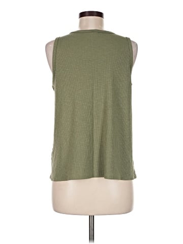 Old Navy Sleeveless T-Shirt (view 2)