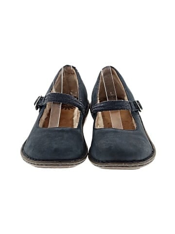 Ugg Flats (view 2)