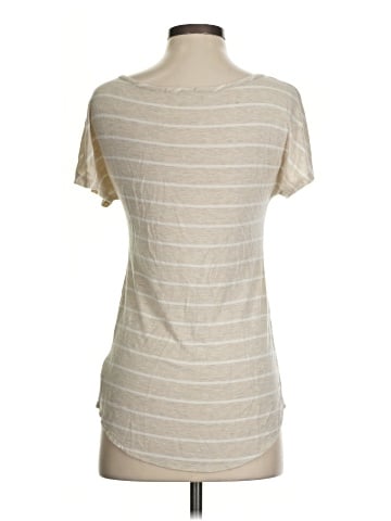 Maurices Short Sleeve T-Shirt (view 2)
