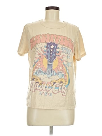 Zoe+Liv Short Sleeve Top (view 1)