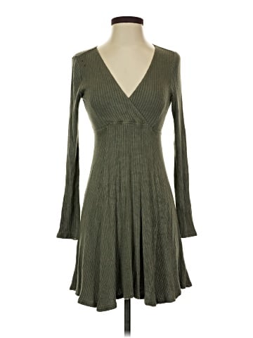 American Eagle Outfitters Casual Dress (view 1)