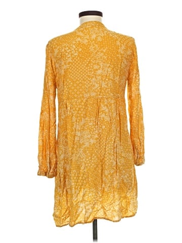 Old Navy Casual Dress (view 2)