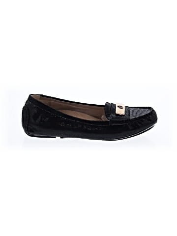Vionic Flats (view 1)
