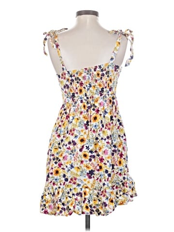 Old Navy Casual Dress (view 2)
