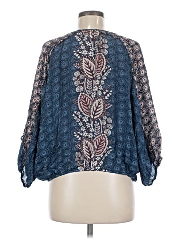 Urban Outfitters 3/4 Sleeve Blouse (view 2)