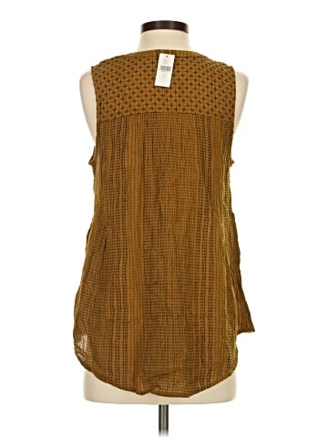 Akemi + Kin Sleeveless Button-Down Shirt (view 2)