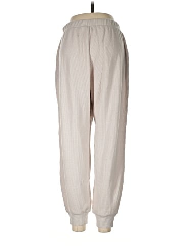 Abercrombie & Fitch Casual Pants (view 2)