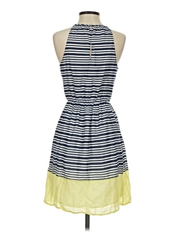 Old Navy Casual Dress (view 2)