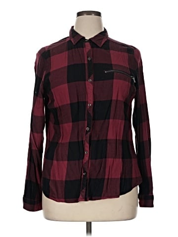 Maurices Long Sleeve Button-Down Shirt (view 1)