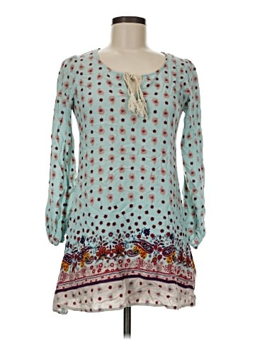 Red Camel 3/4 Sleeve Blouse (view 1)
