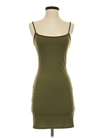 Urban Outfitters Casual Dress (view 1)