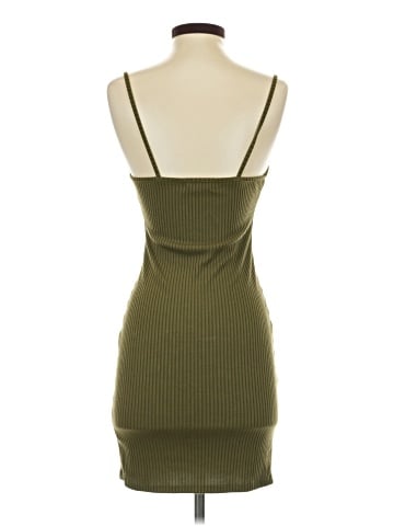 Urban Outfitters Casual Dress (view 2)