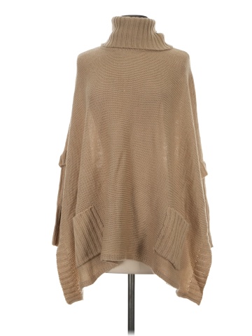 Noir Poncho (view 1)