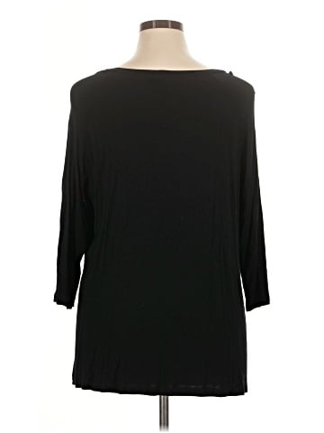 Woman 3/4 Sleeve Top (view 2)