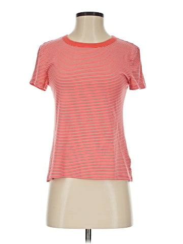 Old Navy Short Sleeve T-Shirt (view 1)