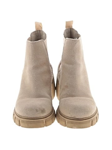 Steve Madden Ankle Boots (view 2)
