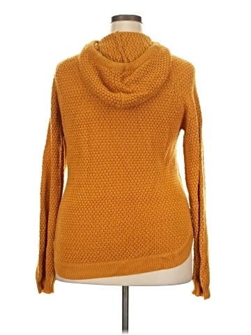 Caren Sport Pullover Sweater (view 2)