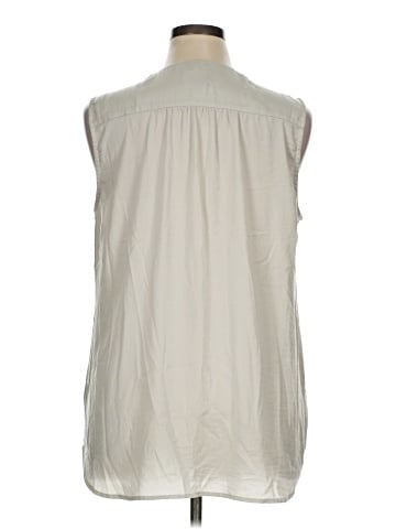 CAbi Sleeveless Button-Down Shirt (view 2)