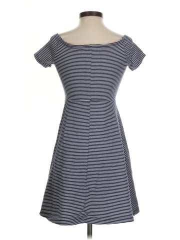 Old Navy Casual Dress (view 2)