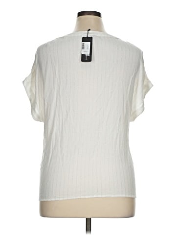 Robert Louis Short Sleeve Top (view 2)