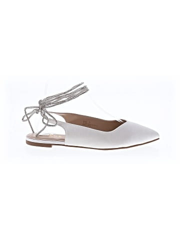 Lulus Flats (view 1)