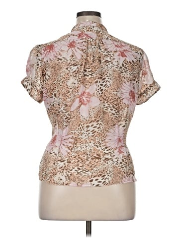 Violet & Claire Short Sleeve Blouse (view 2)