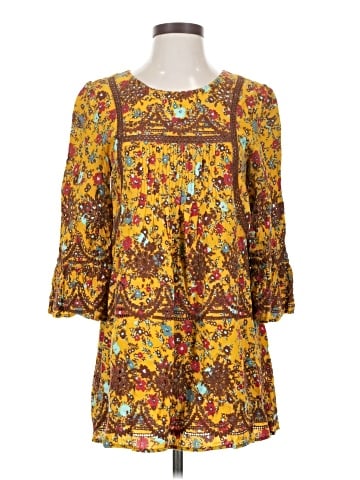 Ivy Jane 3/4 Sleeve Blouse (view 1)