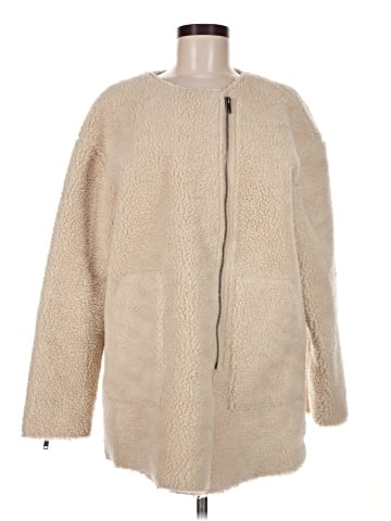 Elizabeth and James Coat (view 1)