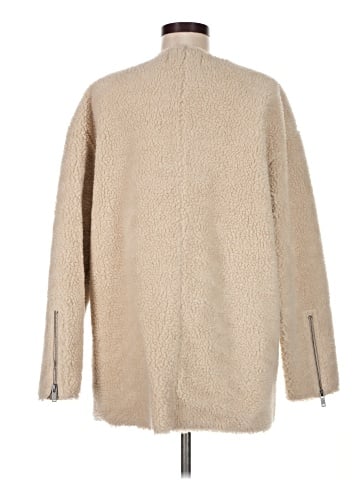 Elizabeth and James Coat (view 2)