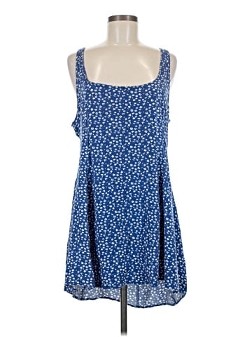 Urban Outfitters Casual Dress (view 1)