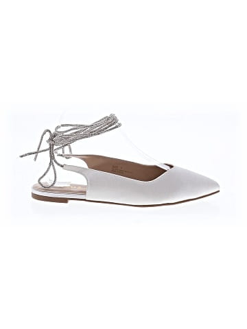 Lulus Flats (view 1)