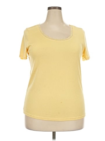 Free Kisses Short Sleeve T-Shirt (view 1)