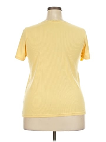 Free Kisses Short Sleeve T-Shirt (view 2)