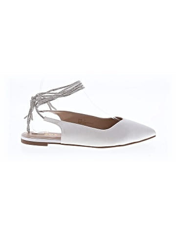 Lulus Flats (view 1)