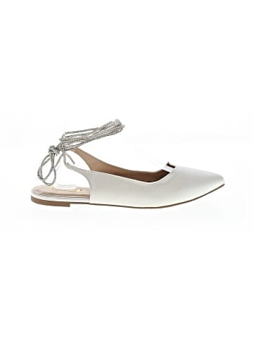 Lulus Flats (view 1)