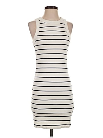 Old Navy Casual Dress (view 1)