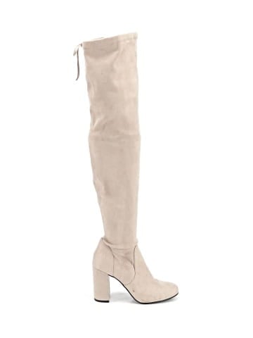 BP. Boots (view 1)