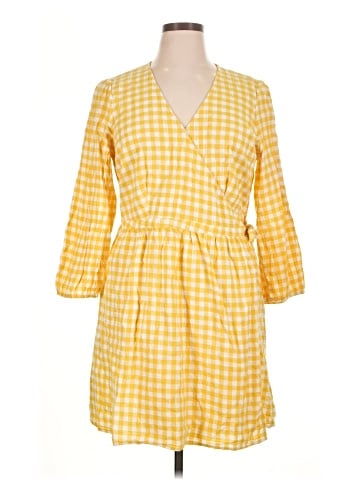 Old Navy Casual Dress (view 1)