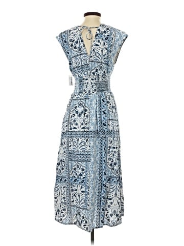 Old Navy Casual Dress (view 2)