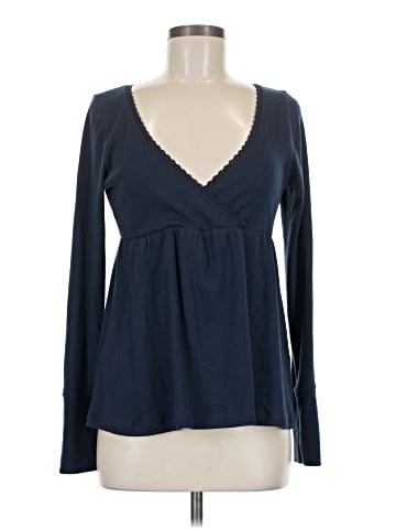 Hollister Long Sleeve T-Shirt (view 1)