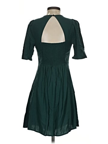 Old Navy Casual Dress (view 2)