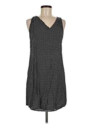 Old Navy Casual Dress (view 1)