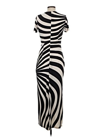 Donna Morgan Casual Dress (view 2)